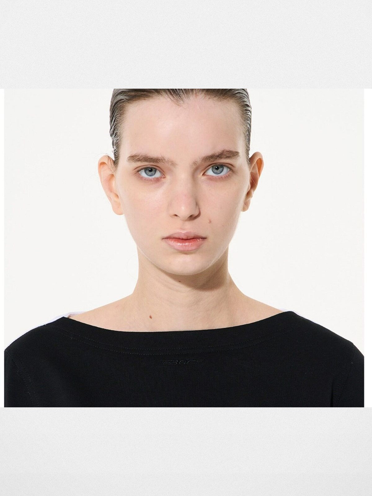 BLINDNOPLAN Contrast Panel Layered Sweatshirt in Black - On Female Model