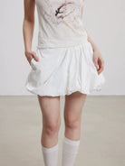 THELIGHT OFFICIAL Elastic Waist Bubble Mini Skirt in White - On Model