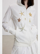 THELIGHT OFFICIAL Starfish Print Zip Up Hoodie in White - On Model