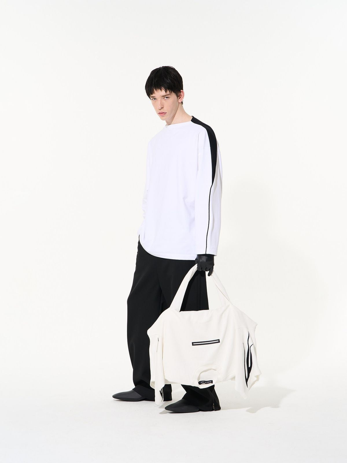 BLINDNOPLAN Contrast Panel Layered Sweatshirt in White - On Male Model