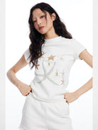 THELIGHT Starfish Rhinestone Cropped Tee in White - On Model