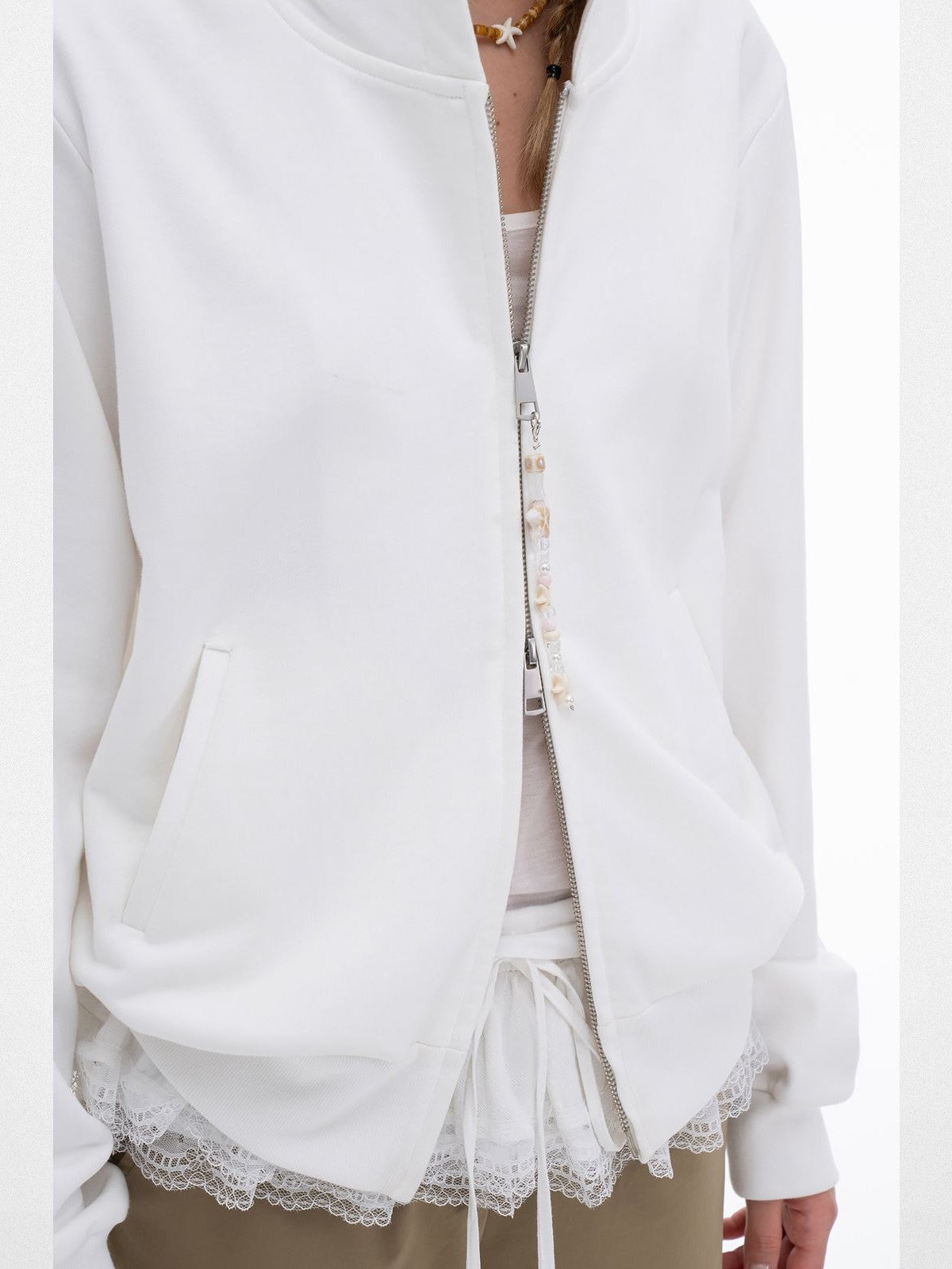 THELIGHT OFFICIAL Starfish Rhinestone Zip Up Hoodie in White - On Model