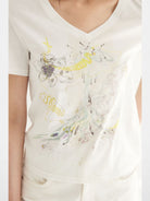 THELIGHT OFFICIAL Distressed Graphic V Neck T Shirt in White - On Model