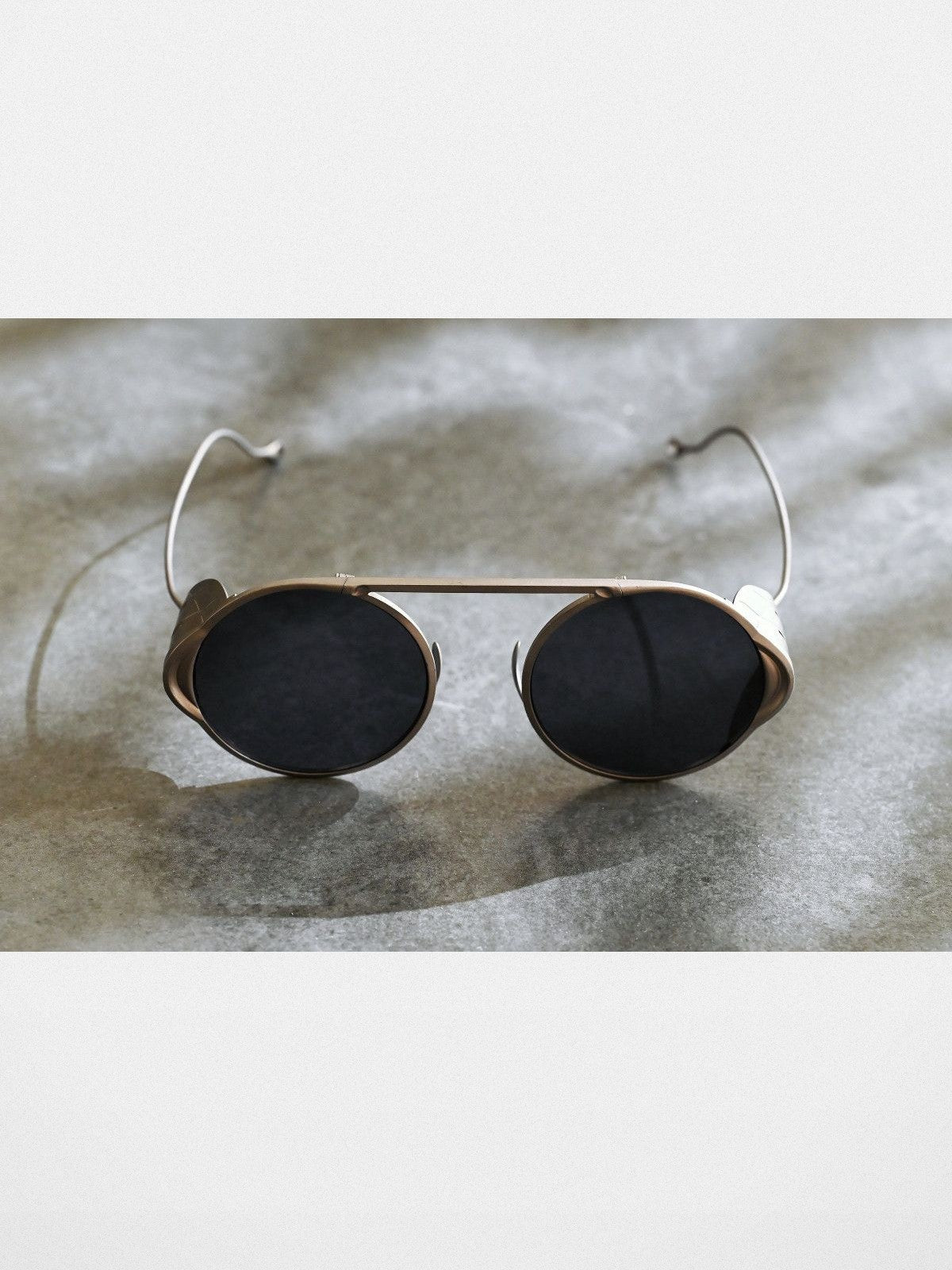 FUTURE UPDATE Detachable Side Shield Sunglasses in Yellow