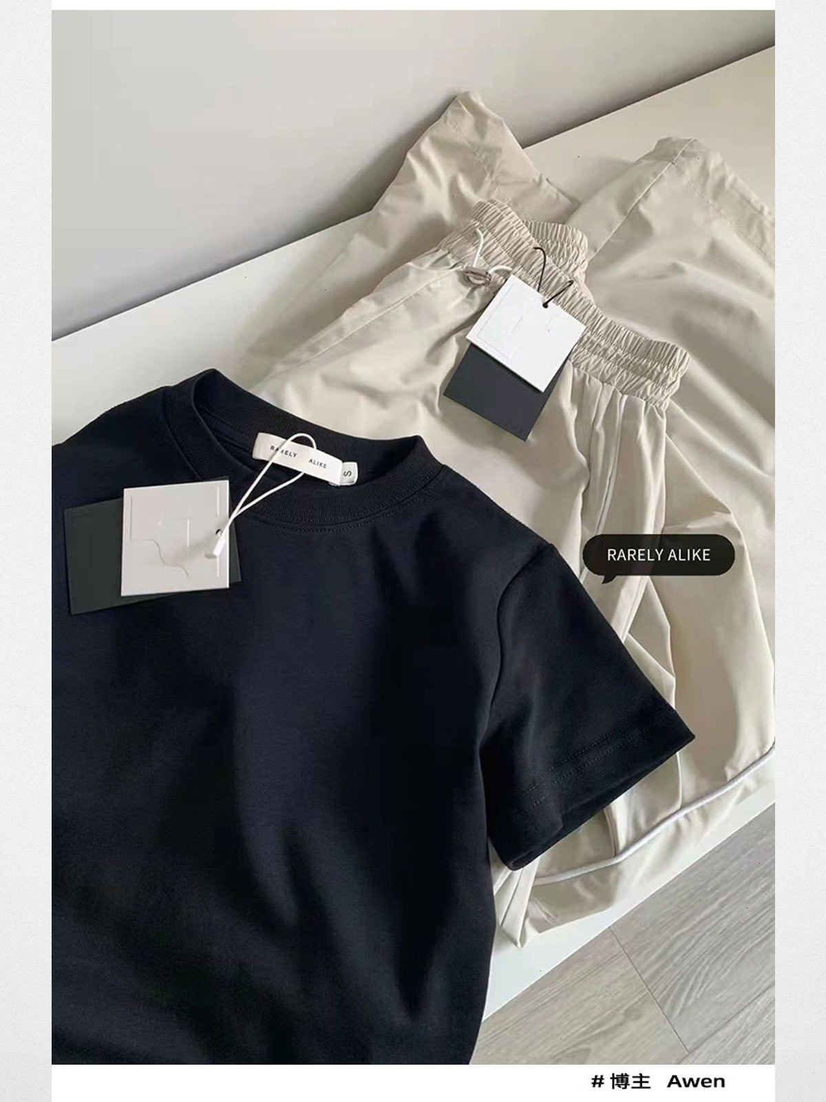 Rarely Alike Fitted Cropped Cotton T Shirt in Black