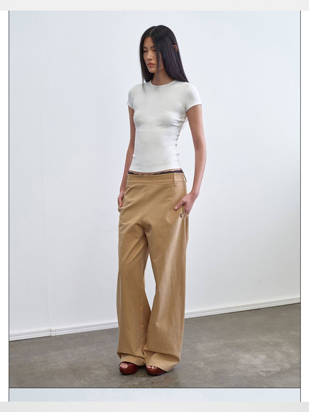 RARELY ALIKE Hourglass Cotton Crew Neck Tee in White - On Model